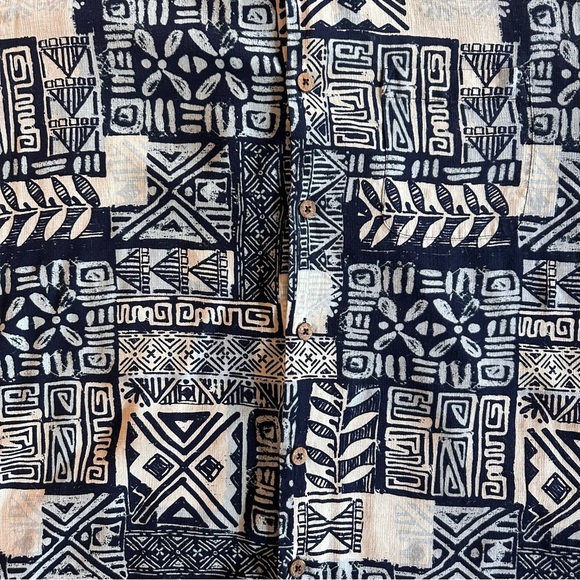 Caribbean Silk Blend Pattern Button Up | Men’s XL - Picture 3 of 8